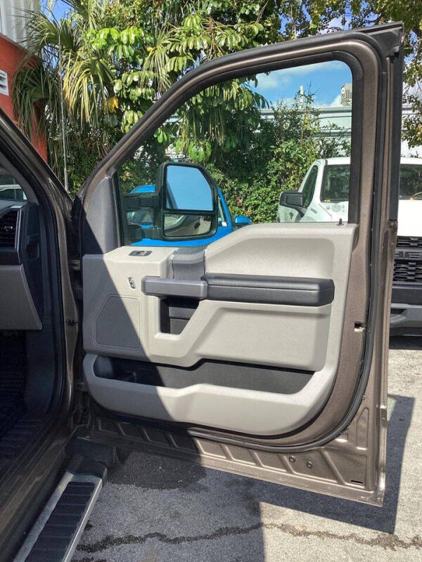 2022 Ford F-350 Super Duty XLT