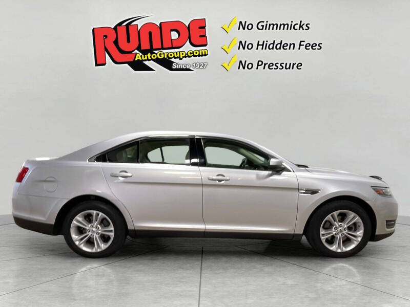 2019 Ford Taurus SEL