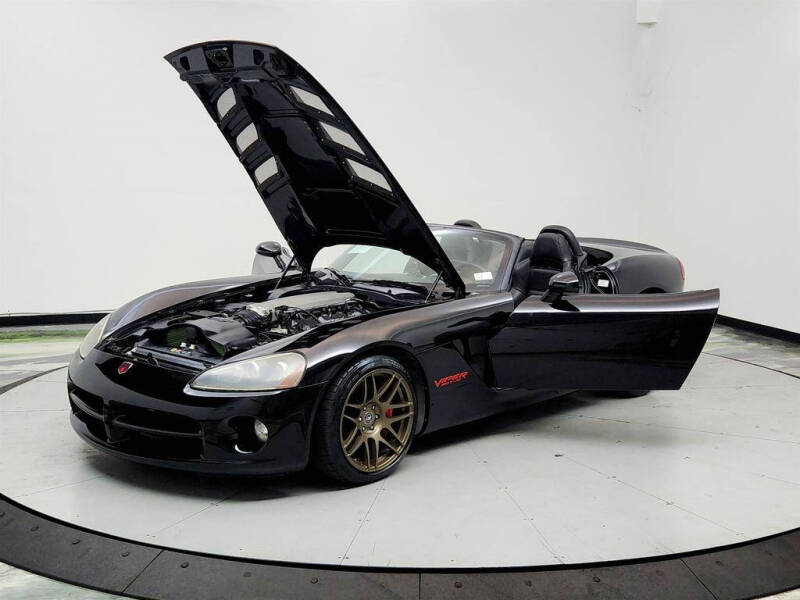 2005 Dodge Viper SRT-10