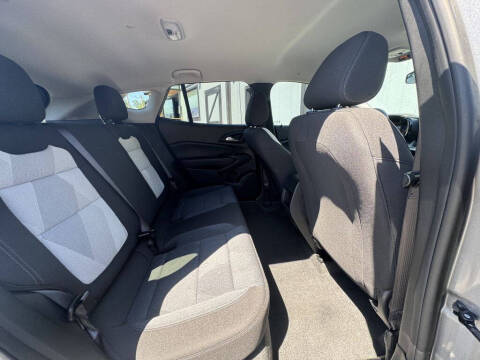 2025 Chevrolet Trax LS