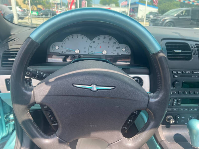 2002 Ford Thunderbird Deluxe