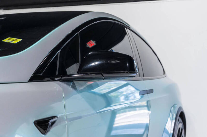 2023 Tesla Model X Standard Range