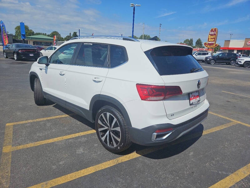 2024 Volkswagen Taos SE