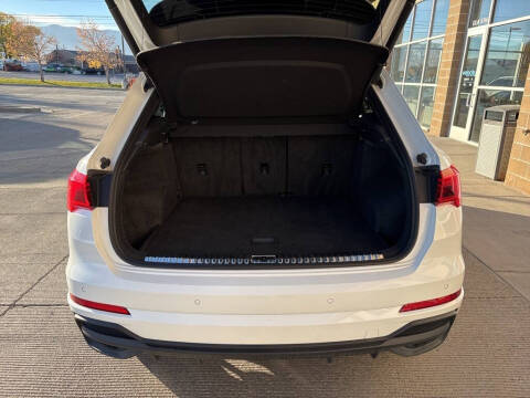 2024 Audi Q3 quattro S line Premium 45 TFSI