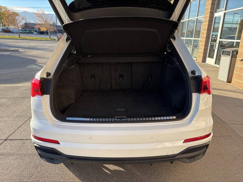 2024 Audi Q3 quattro S line Premium 45 TFSI