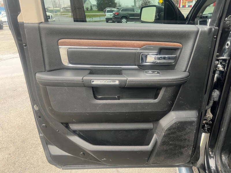 2017 RAM 1500 Laramie