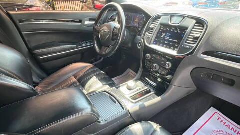 2019 Chrysler 300 S