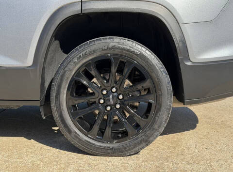 2022 GMC Acadia SLE