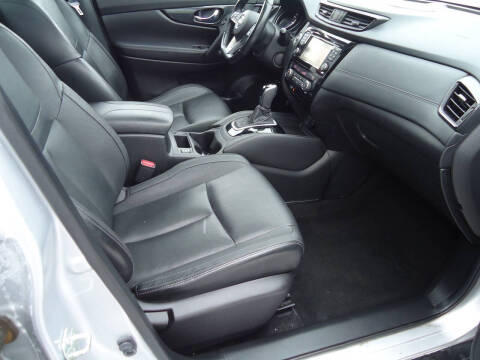 2017 Nissan Rogue SL