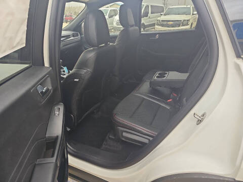 2025 Ford Escape ST-Line Select