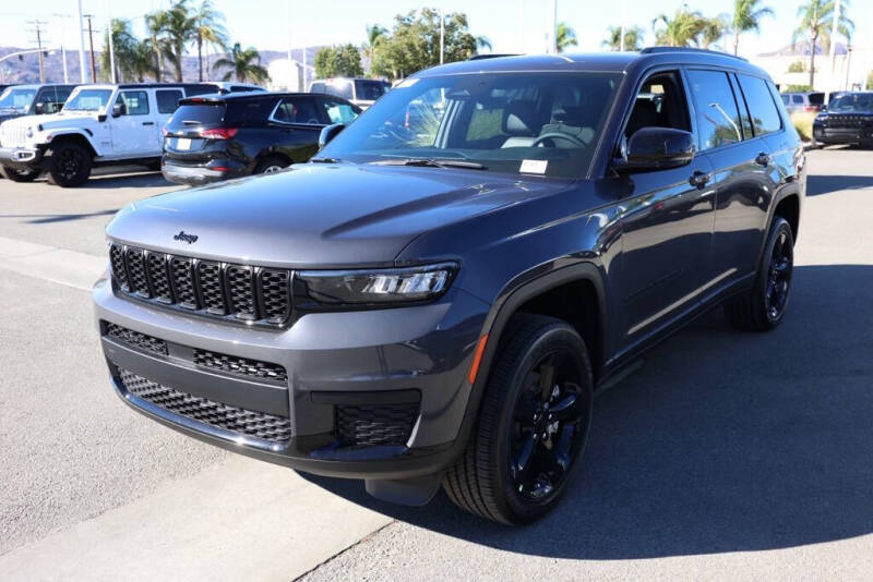 2025 Jeep Grand Cherokee L Laredo
