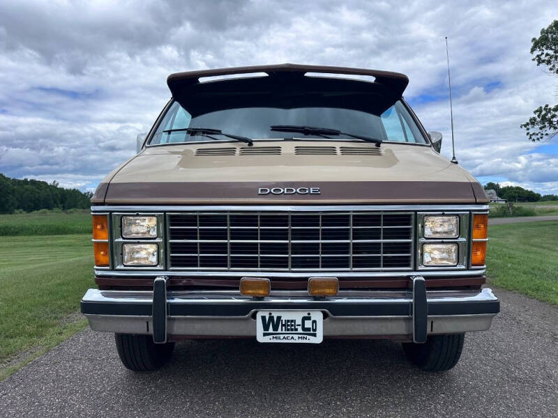 1984 Dodge Ram Van