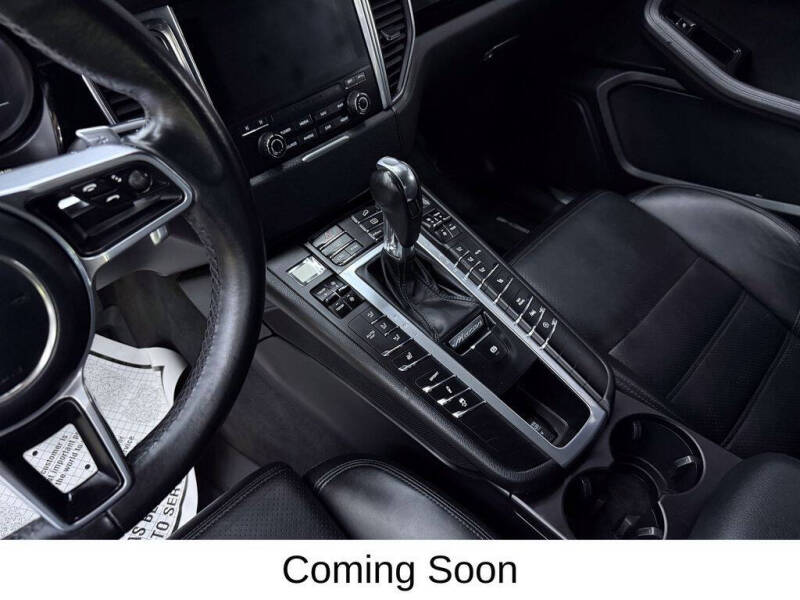 2017 Porsche Macan S