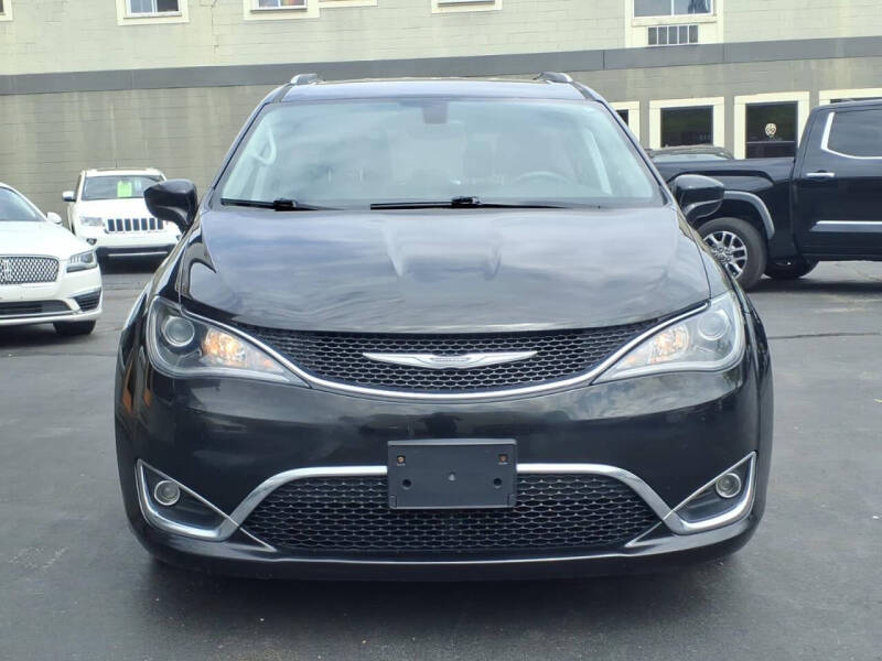 2018 Chrysler Pacifica Touring L