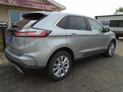 2020 Ford Edge Titanium