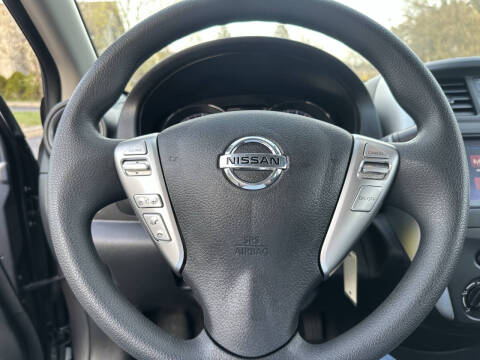 2018 Nissan Versa SV