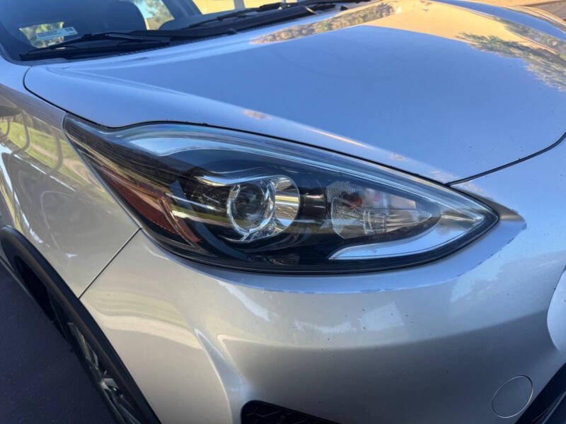 2019 Toyota Prius c L