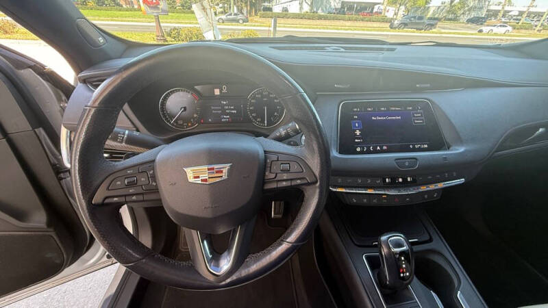 2019 Cadillac XT4 Sport