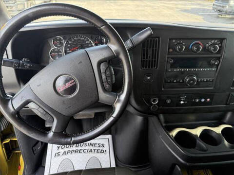 2022 GMC Savana 2500