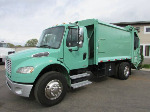 2005 Freightliner M2 106