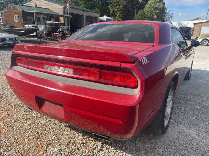 2012 Dodge Challenger SXT