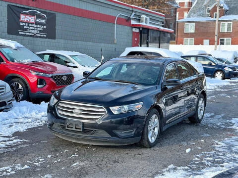 2017 Ford Taurus SEL