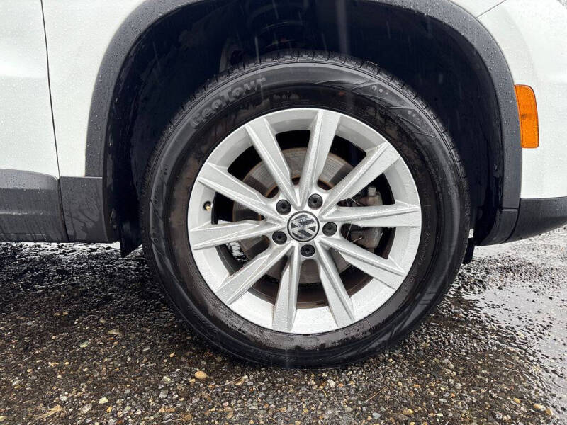 2018 Volkswagen Tiguan Limited 2.0T 4Motion