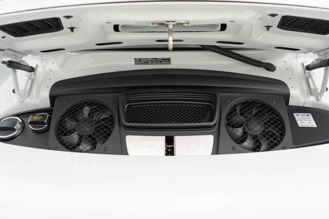 2019 Porsche 911 37