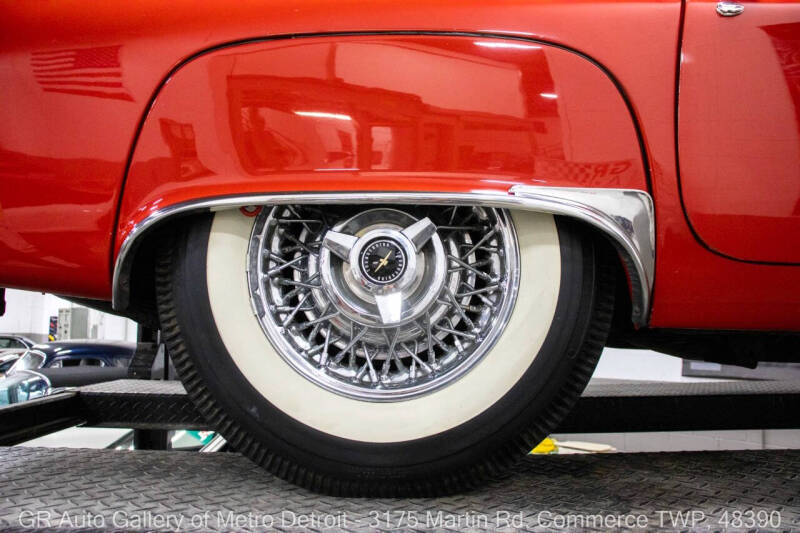 1957 Ford Thunderbird