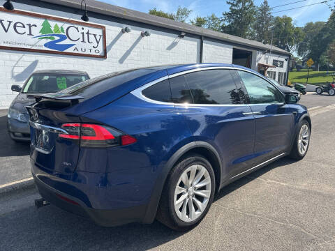 2017 Tesla Model X 75D