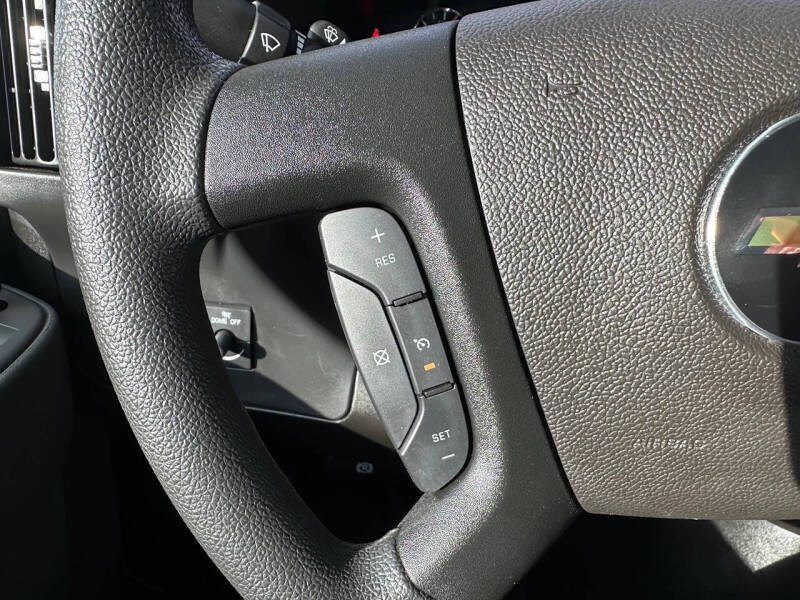 2024 Chevrolet Express 2500