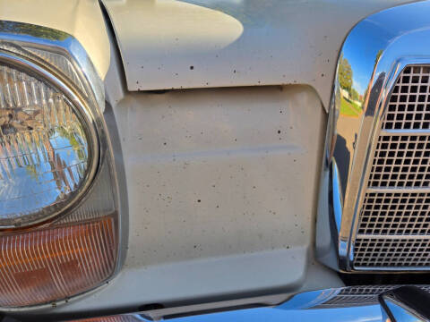 1972 Mercedes-Benz 220