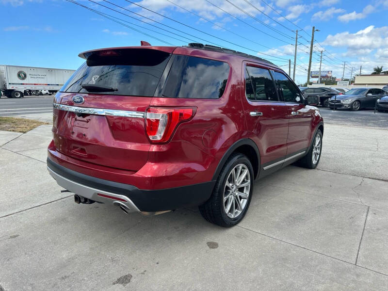 2016 Ford Explorer Limited photo 2