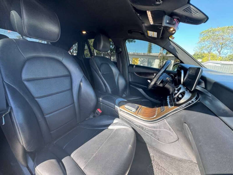2020 Mercedes-Benz GLC GLC 300