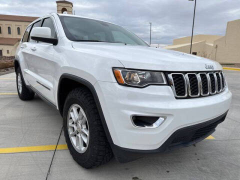 2020 Jeep Grand Cherokee Laredo E