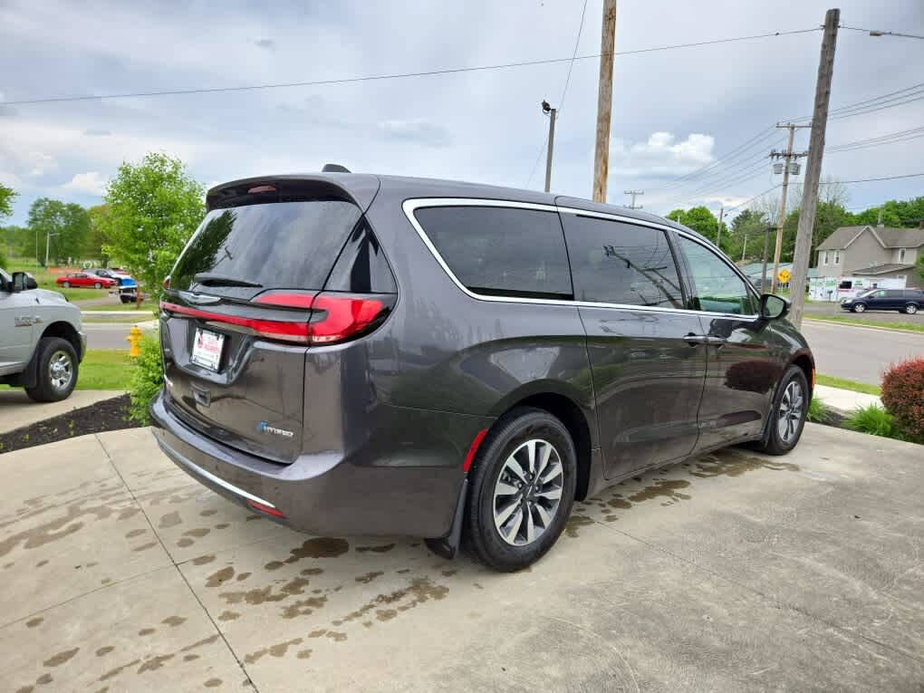 2023 Chrysler Pacifica Plug-In Hybrid for sale at Dave Warren Used Car Super Center in Westfield, NY