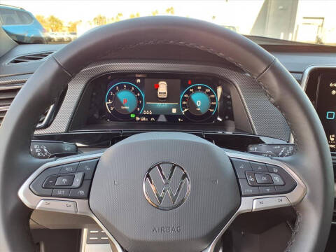 2026 Volkswagen Atlas Cross Sport SEL R-Line Black 4Motion