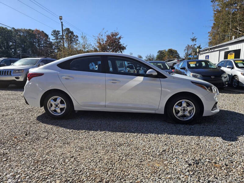 2022 Hyundai Accent SE