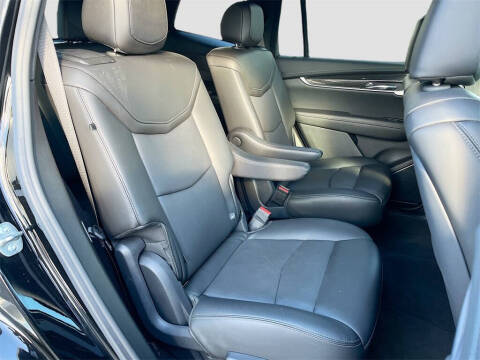 2025 Cadillac XT6 Sport