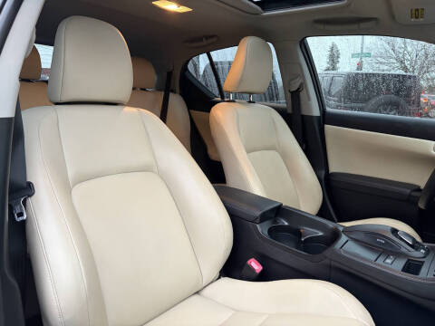 2011 Lexus CT 200h Premium