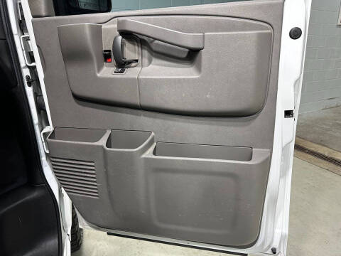 2020 GMC Savana 2500