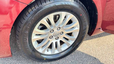 2012 Toyota Sienna XLE 8-Passenger