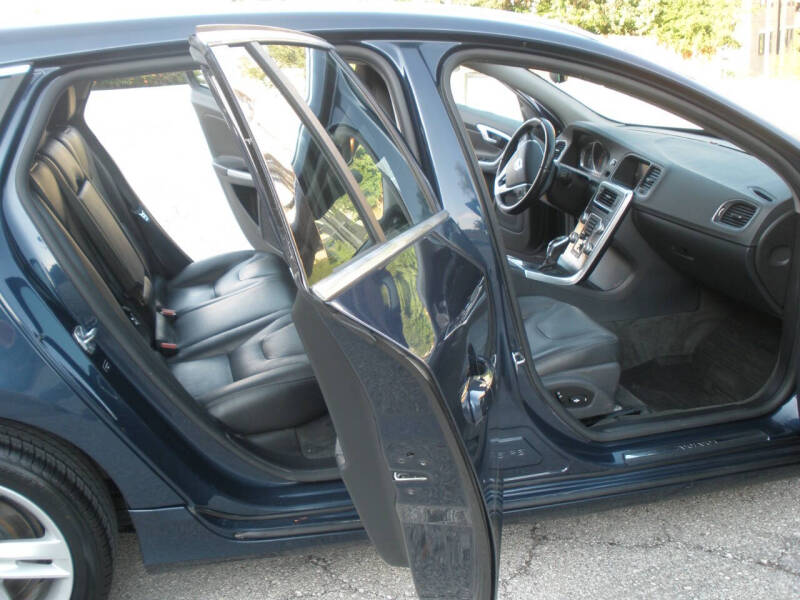 2015 Volvo V60 T5 Drive-E Premier