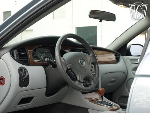 2002 Jaguar X-Type 2.5