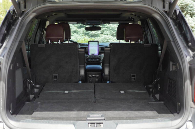 2020 Ford Explorer Platinum