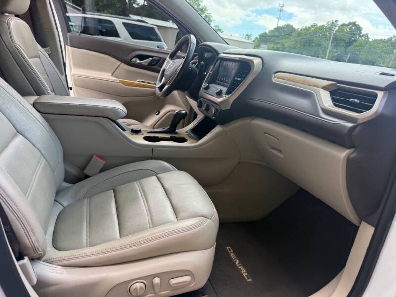 2017 GMC Acadia Denali