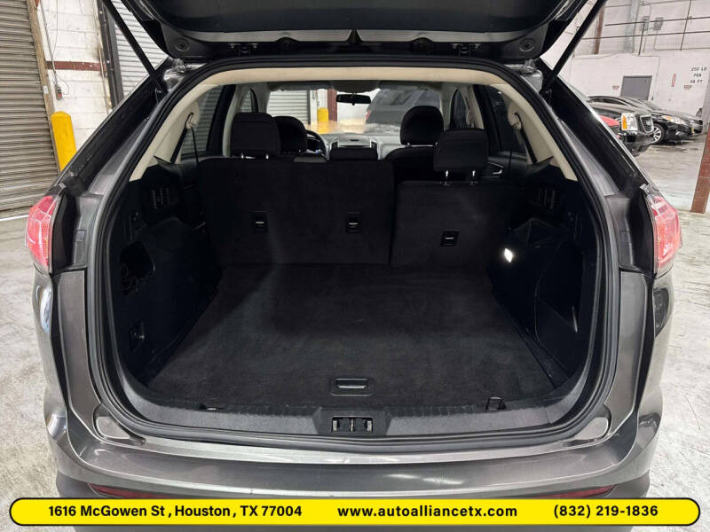 2018 Ford Edge SE