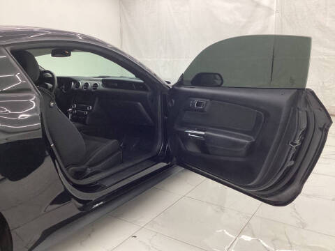 2019 Ford Mustang EcoBoost