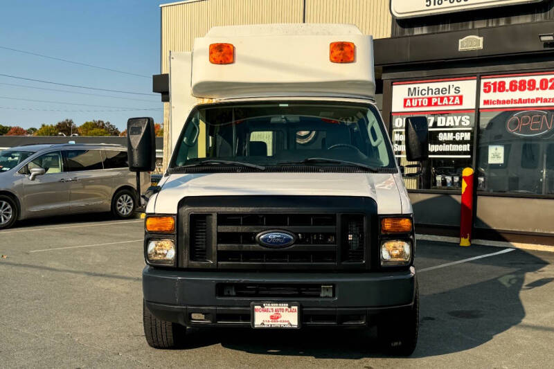 2011 Ford E-Series E-350 SD