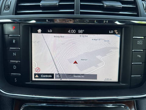 2019 Lincoln Continental Select